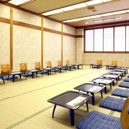 Business Hotel Kurama Hikone Bagian luar foto