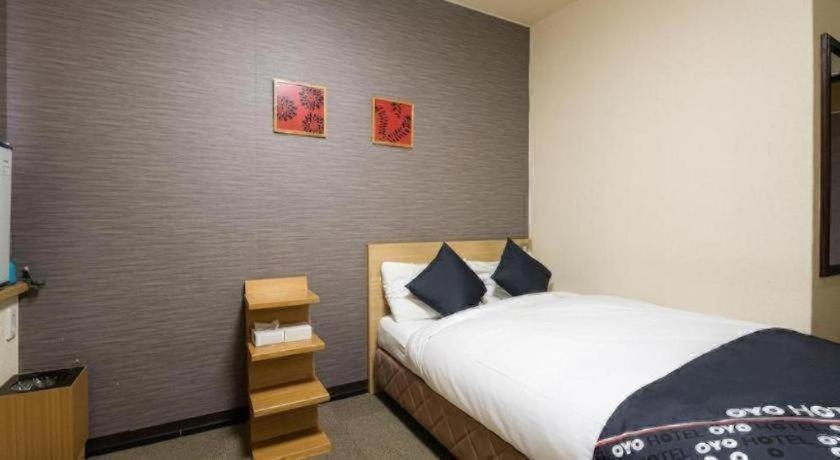 Business Hotel Kurama Hikone Bagian luar foto